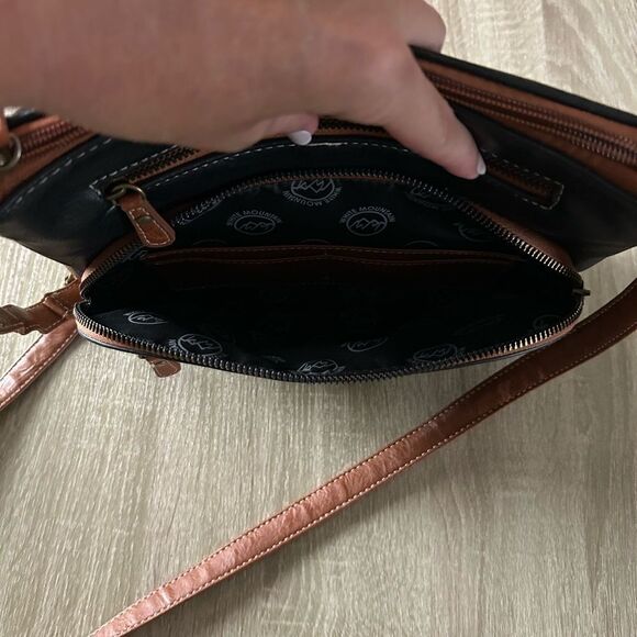 NWOT … WHITE MOUNTAIN Shoulder Bag - Picture 6 of 9